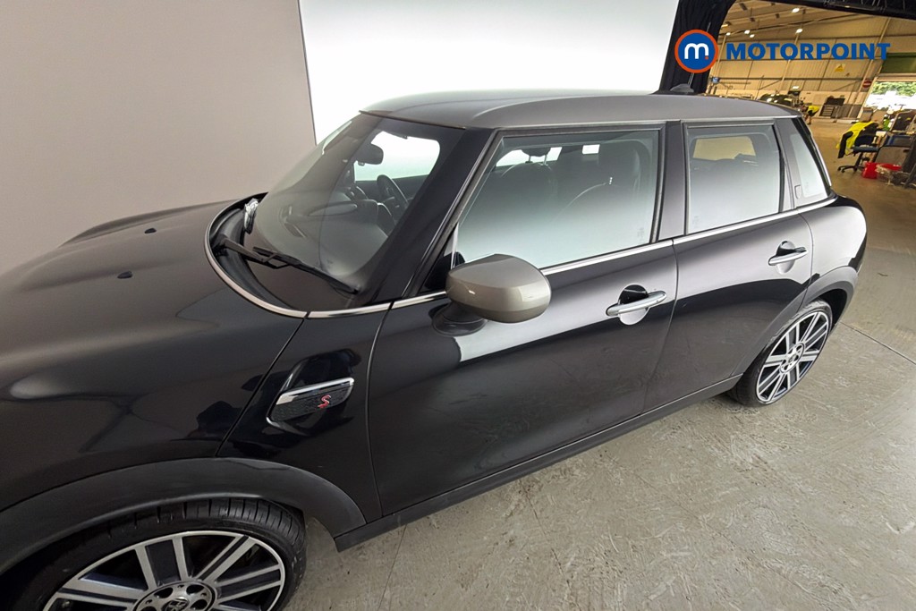 Mini Hatchback Cooper S Exclusive Automatic Petrol Hatchback - Stock Number (1662019) - 43rd supplementary image