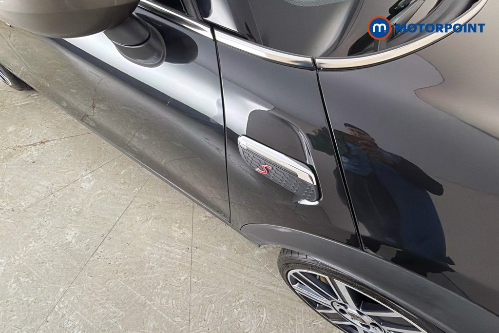 Mini Hatchback Cooper S Exclusive Automatic Petrol Hatchback - Stock Number (1662019) - 46th supplementary image