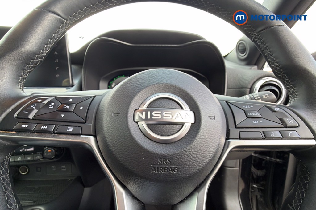 Nissan Juke N-Connecta Automatic Petrol-Electric Hybrid SUV - Stock Number (1662035) - 5th supplementary image