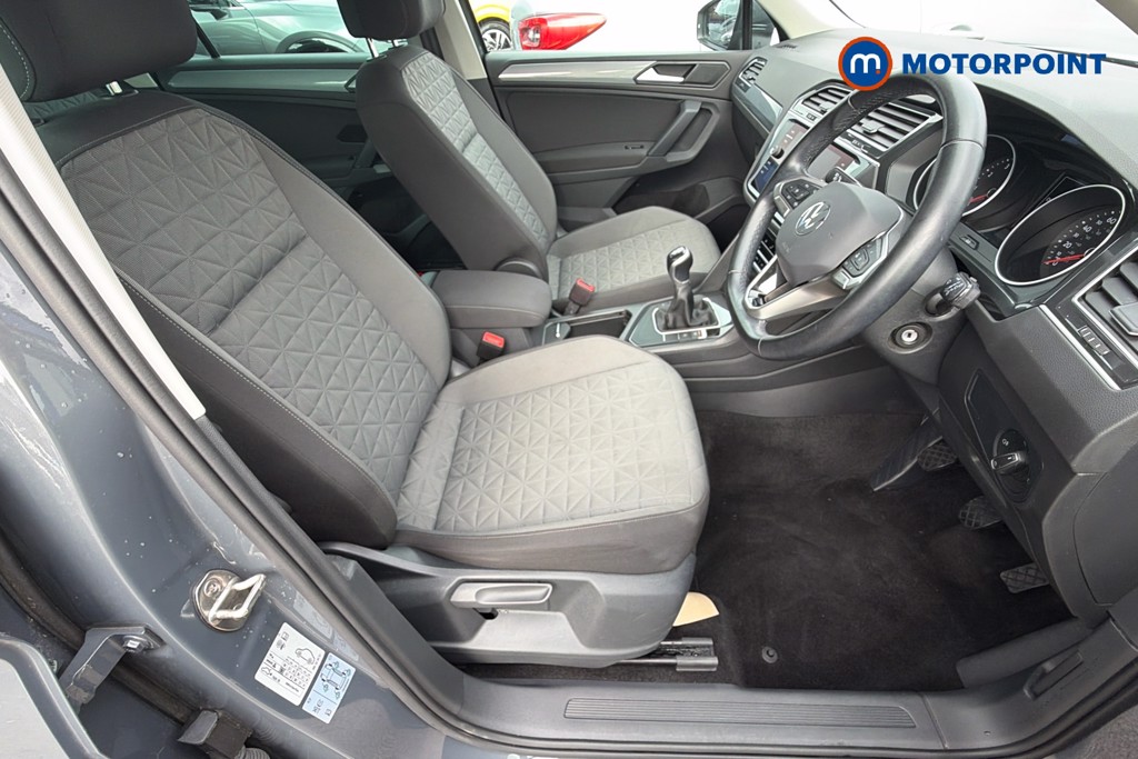 Volkswagen Tiguan Life Manual Petrol SUV - Stock Number (1662232) - 8th supplementary image
