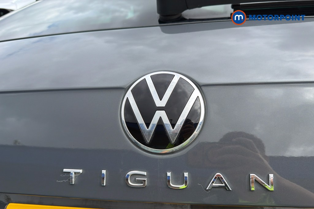 Volkswagen Tiguan Life Manual Petrol SUV - Stock Number (1662232) - 34th supplementary image