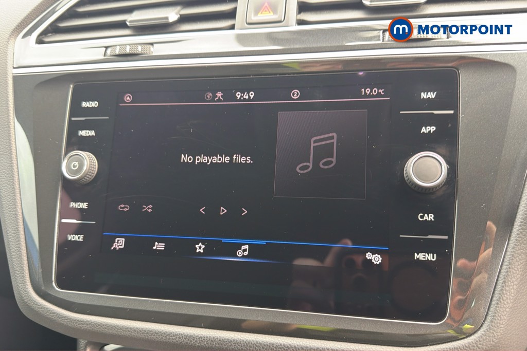 Volkswagen Tiguan Life Manual Petrol SUV - Stock Number (1662232) - 1st supplementary image