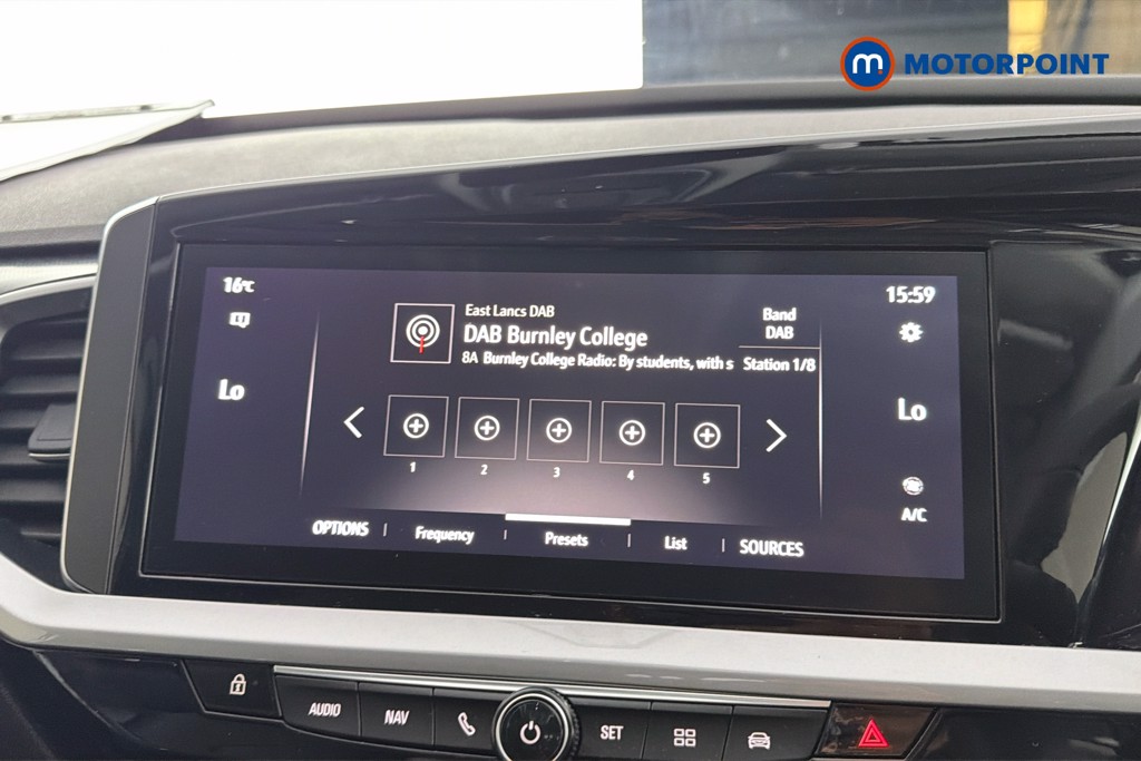 Vauxhall Grandland Ultimate Automatic Petrol SUV - Stock Number (1663357) - 9th supplementary image