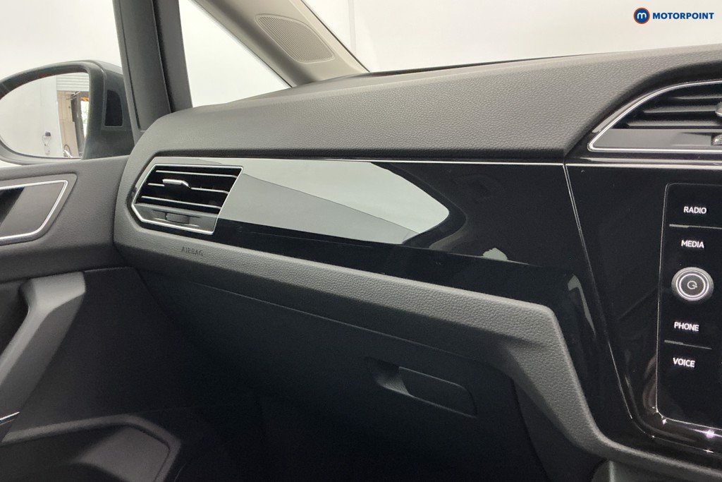 Volkswagen Touran SEL Automatic Petrol People Carrier - Stock Number (1663468) - 18th supplementary image