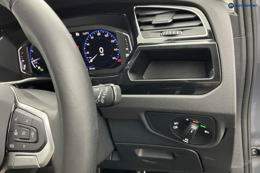 Volkswagen Touran SEL Automatic Petrol People Carrier - Stock Number (1663468) - 22nd supplementary image