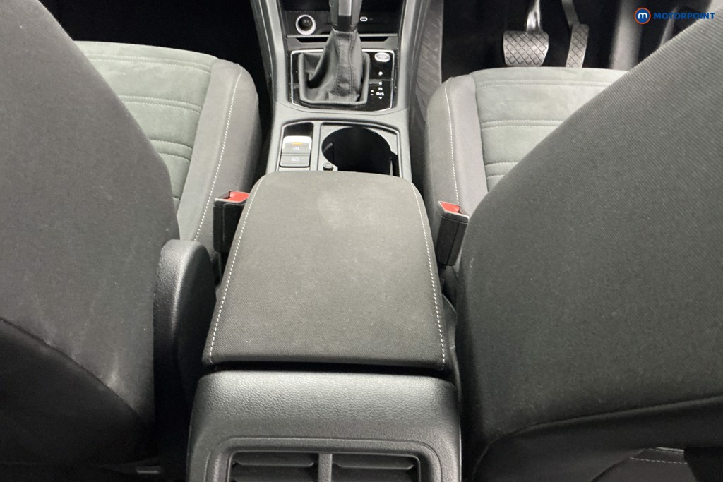 Volkswagen Touran SEL Automatic Petrol People Carrier - Stock Number (1663469) - 6th supplementary image