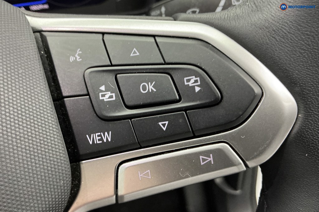 Volkswagen Touran SEL Automatic Petrol People Carrier - Stock Number (1663469) - 16th supplementary image