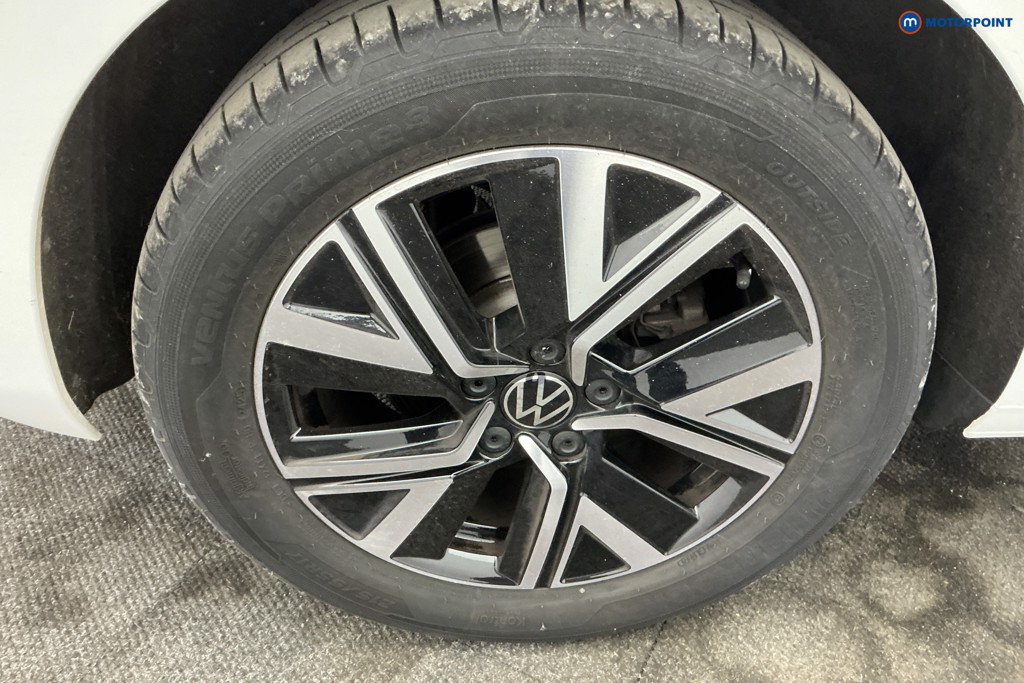 Volkswagen Touran SEL Automatic Petrol People Carrier - Stock Number (1663469) - 27th supplementary image