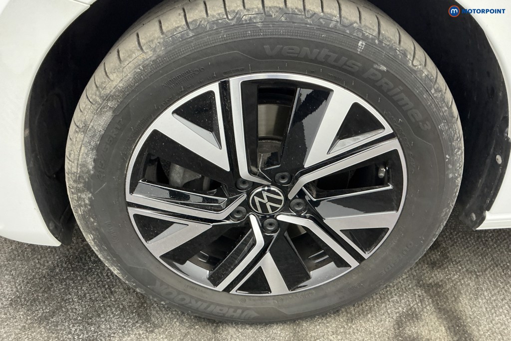 Volkswagen Touran SEL Automatic Petrol People Carrier - Stock Number (1663469) - 29th supplementary image