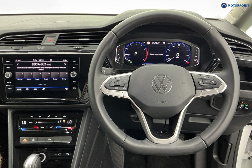 Volkswagen Touran SEL Automatic Petrol People Carrier - Stock Number (1663469) - 1st supplementary image