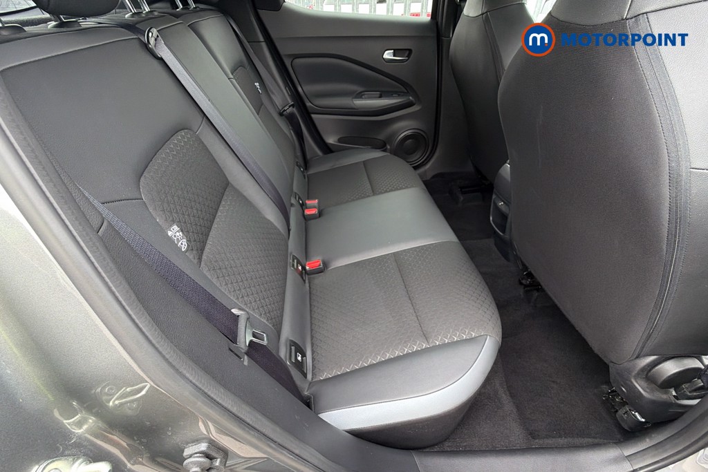 Nissan Juke N-Connecta Automatic Petrol SUV - Stock Number (1665111) - 11th supplementary image