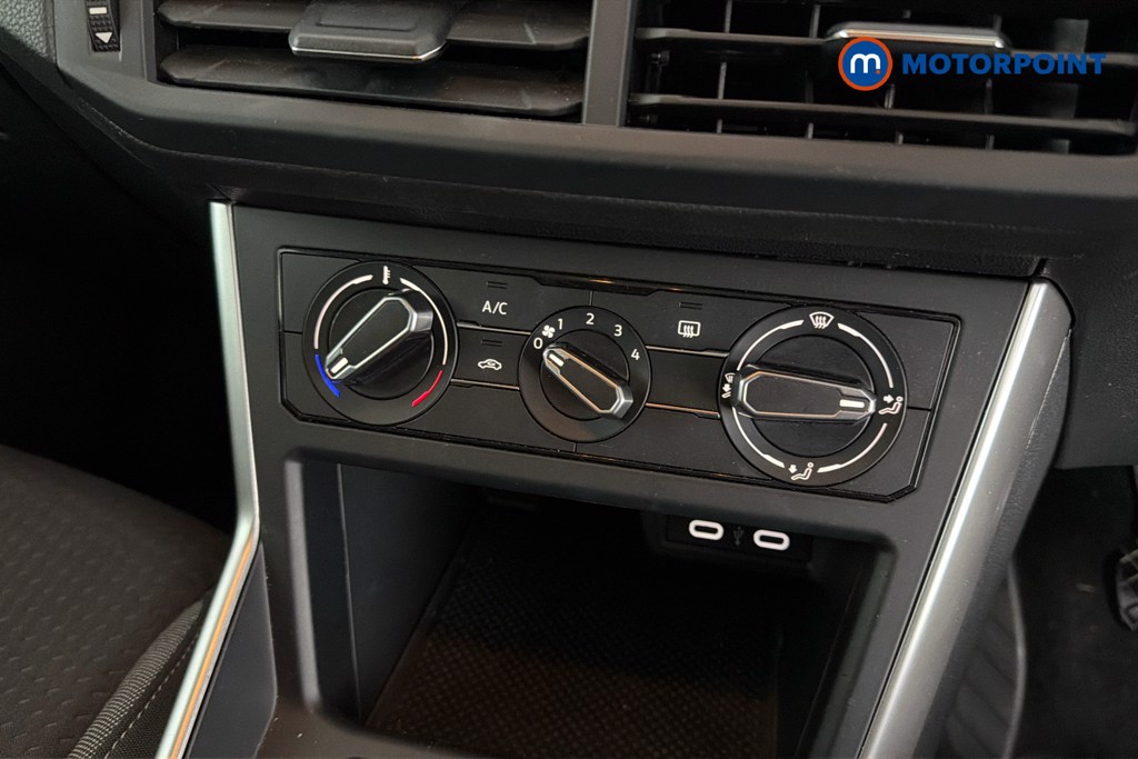 Volkswagen Polo Life Manual Petrol Hatchback - Stock Number (1665159) - 12th supplementary image