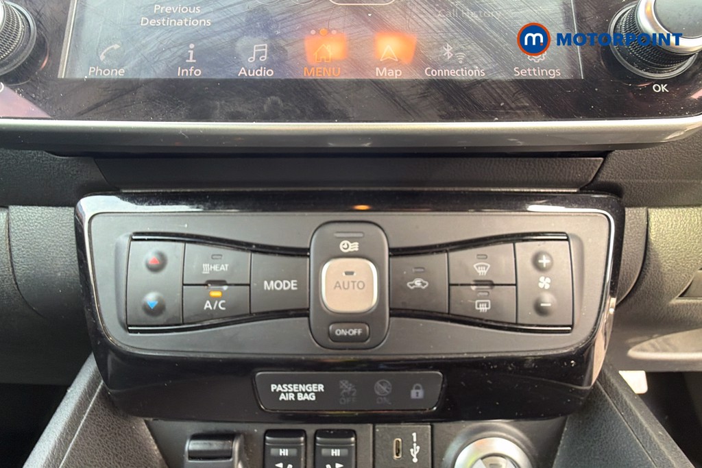 Nissan Leaf Tekna Automatic Electric Hatchback - Stock Number (1665419) - 4th supplementary image