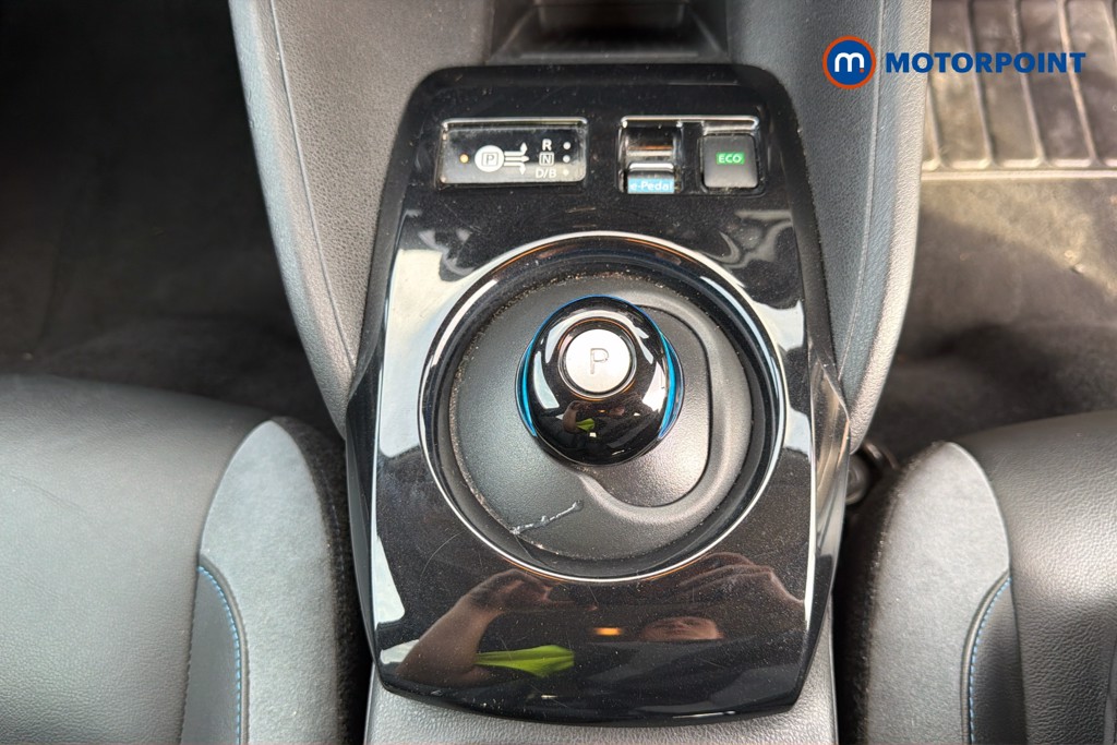 Nissan Leaf Tekna Automatic Electric Hatchback - Stock Number (1665419) - 7th supplementary image
