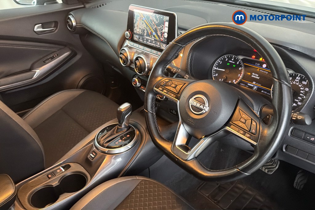 Nissan Juke N-Connecta Automatic Petrol SUV - Stock Number (1665710) - 2nd supplementary image