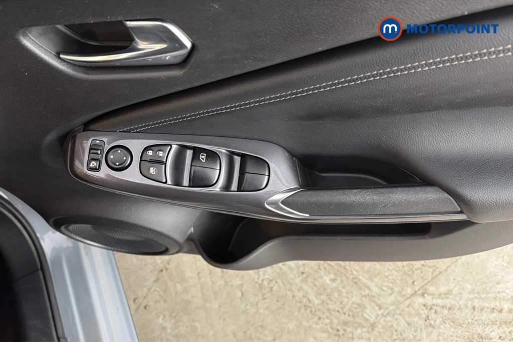 Nissan Juke N-Connecta Automatic Petrol SUV - Stock Number (1665710) - 20th supplementary image