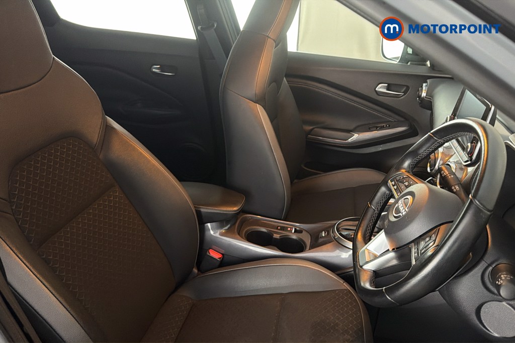 Nissan Juke N-Connecta Automatic Petrol SUV - Stock Number (1665710) - 22nd supplementary image
