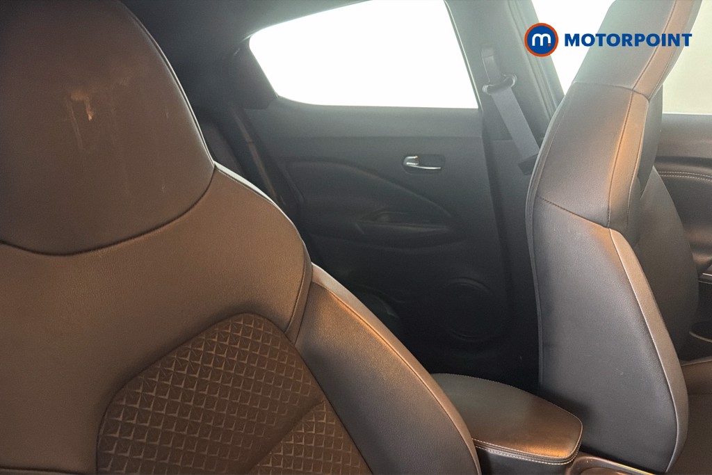 Nissan Juke N-Connecta Automatic Petrol SUV - Stock Number (1665710) - 23rd supplementary image