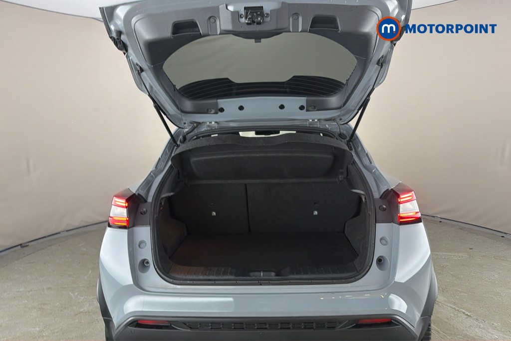 Nissan Juke N-Connecta Automatic Petrol SUV - Stock Number (1665710) - 33rd supplementary image