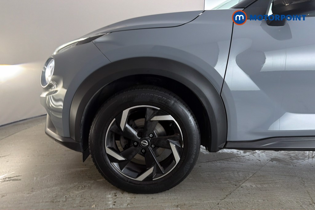 Nissan Juke N-Connecta Automatic Petrol SUV - Stock Number (1665710) - 47th supplementary image