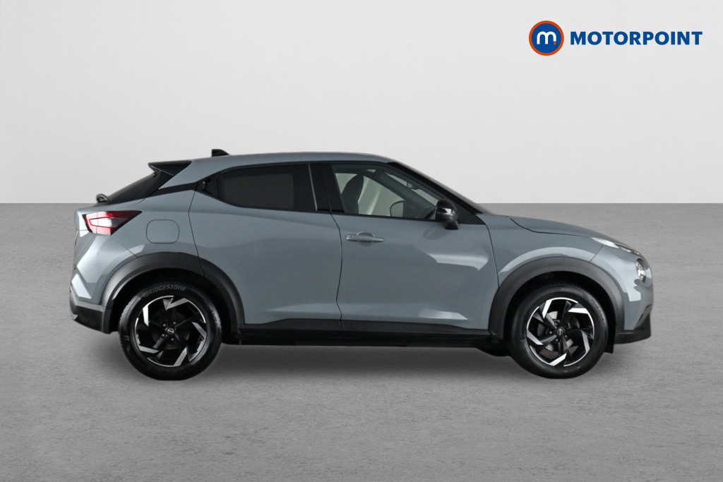 Nissan Juke N-Connecta Automatic Petrol SUV - Stock Number (1665710) - Drivers side