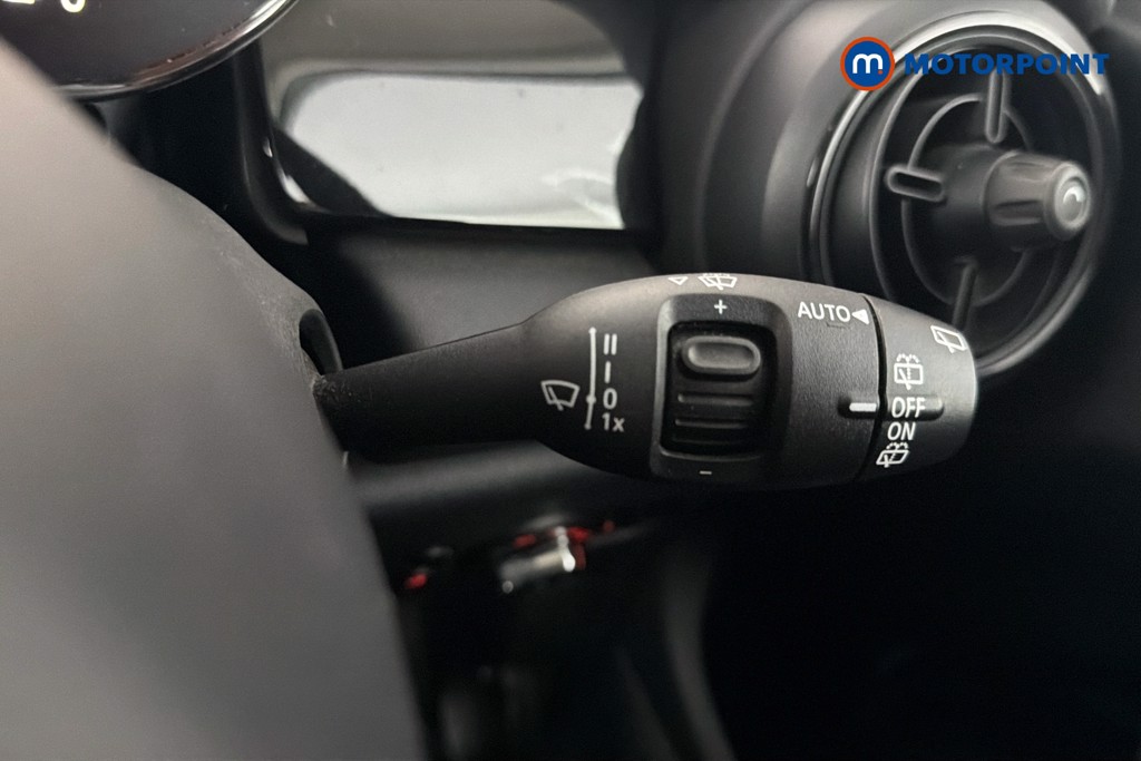 Mini Hatchback Cooper Classic Automatic Petrol Hatchback - Stock Number (1666561) - 7th supplementary image