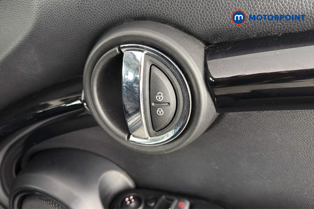 Mini Hatchback Cooper Classic Automatic Petrol Hatchback - Stock Number (1666561) - 42nd supplementary image