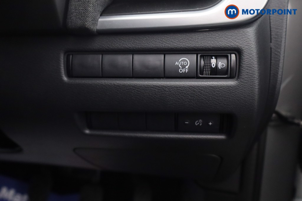 Nissan Qashqai Acenta Premium Manual Petrol SUV - Stock Number (1666963) - 19th supplementary image