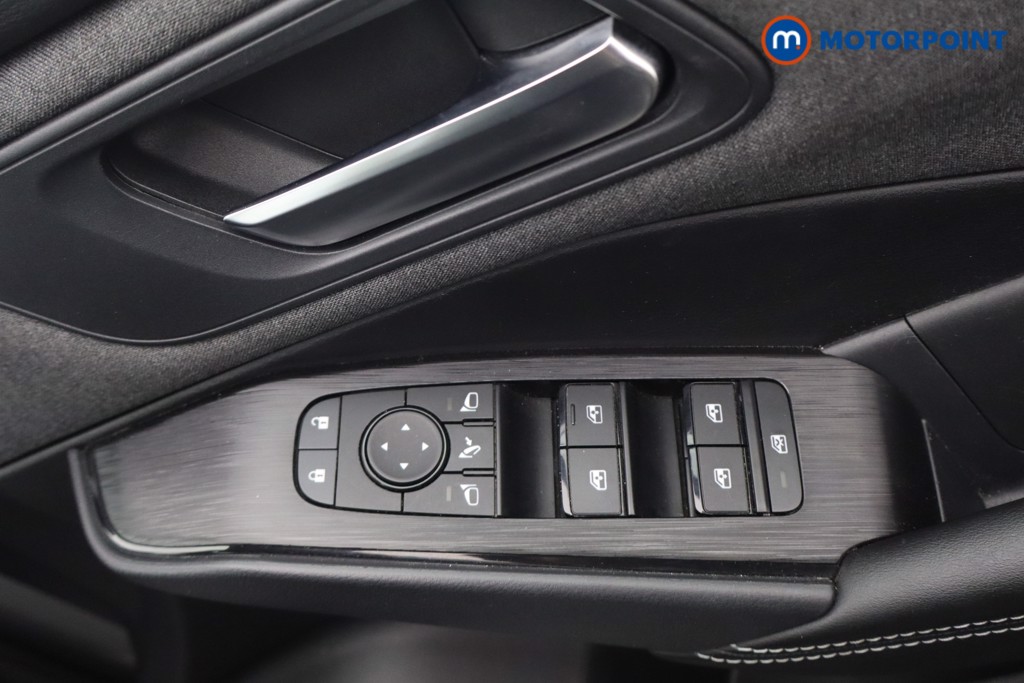 Nissan Qashqai Acenta Premium Manual Petrol SUV - Stock Number (1666963) - 22nd supplementary image