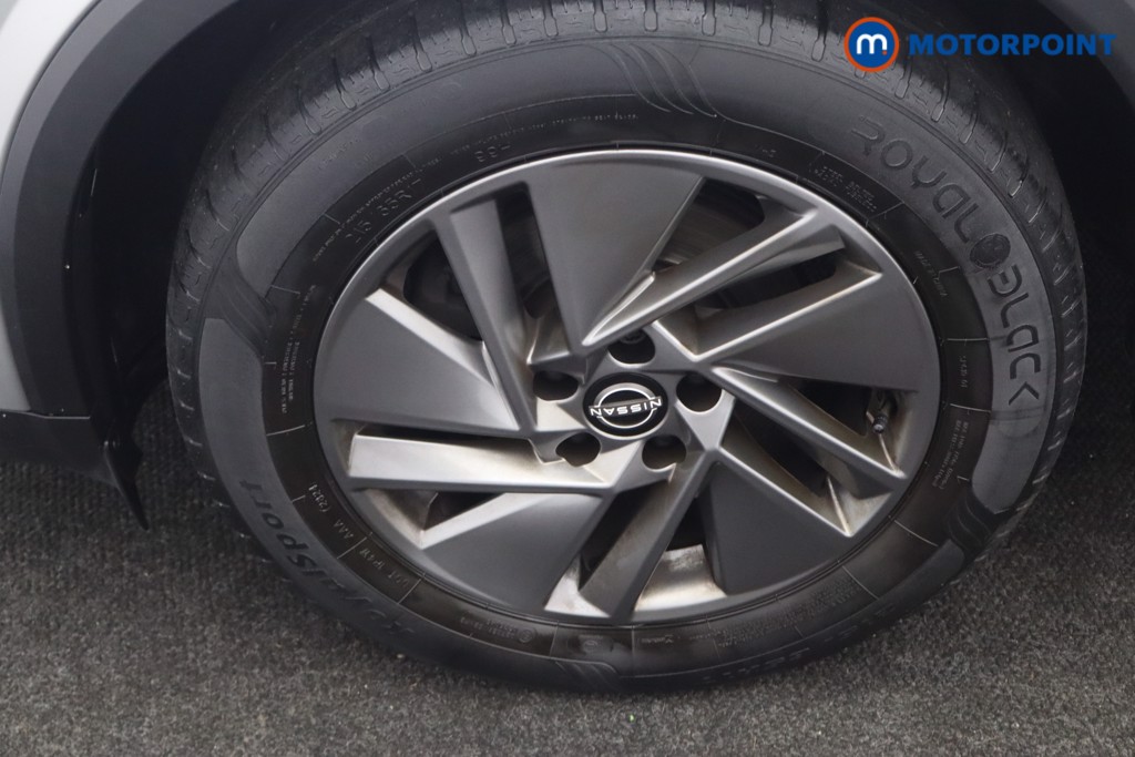 Nissan Qashqai Acenta Premium Manual Petrol SUV - Stock Number (1666963) - 25th supplementary image