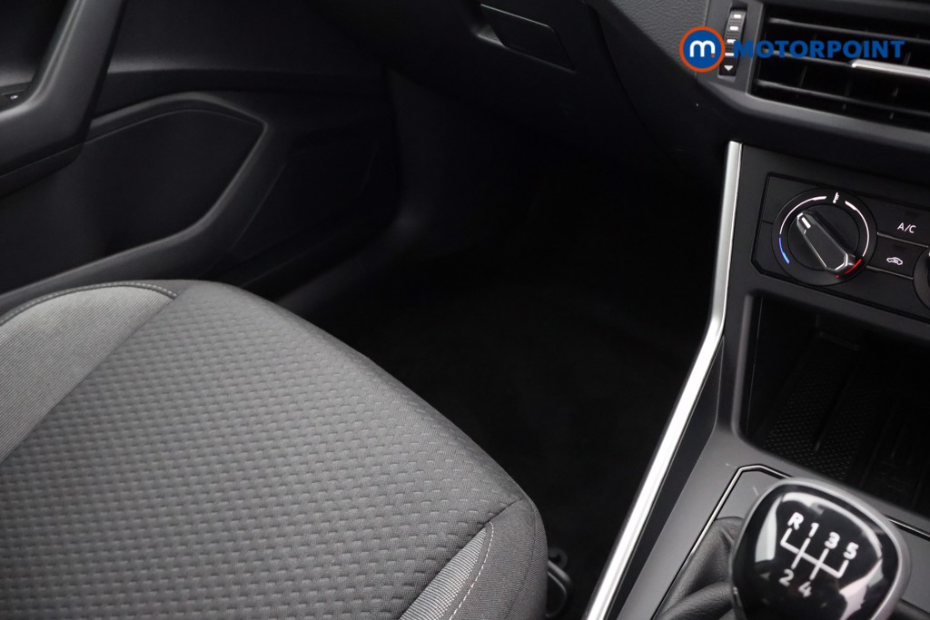 Volkswagen Polo Match Manual Petrol Hatchback - Stock Number (1667015) - 17th supplementary image