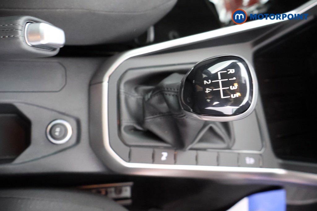 Volkswagen Polo Match Manual Petrol Hatchback - Stock Number (1667018) - 9th supplementary image
