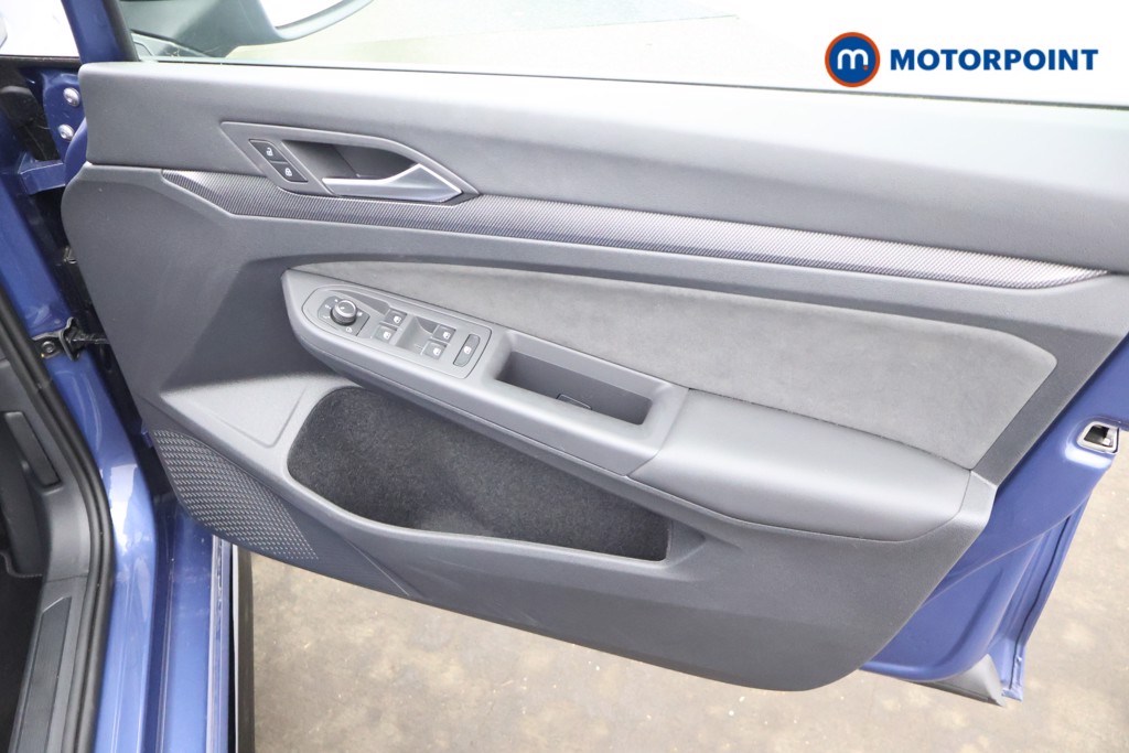 Volkswagen Golf Black Edition Manual Petrol Hatchback - Stock Number (1667027) - 19th supplementary image