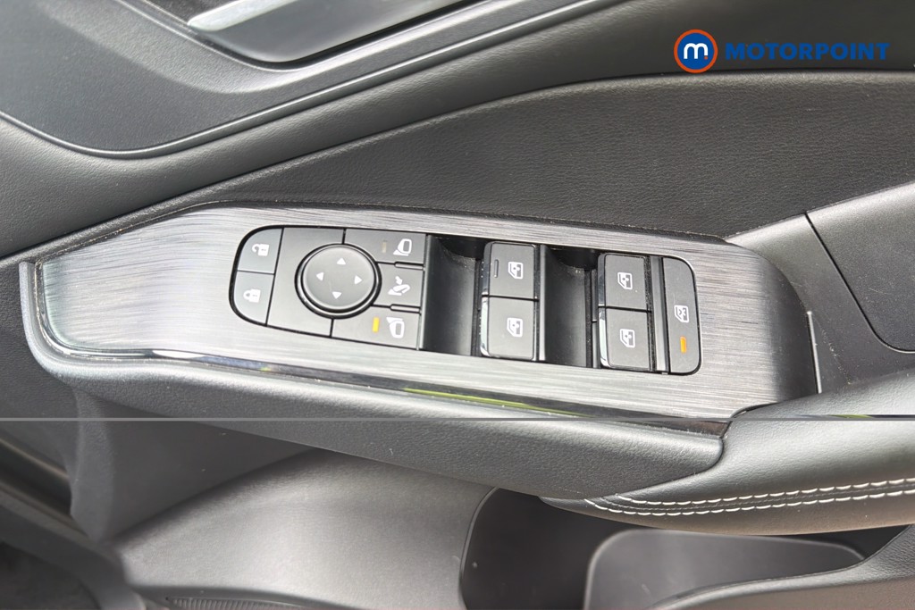 Nissan Qashqai Acenta Premium Manual Petrol SUV - Stock Number (1667163) - 42nd supplementary image