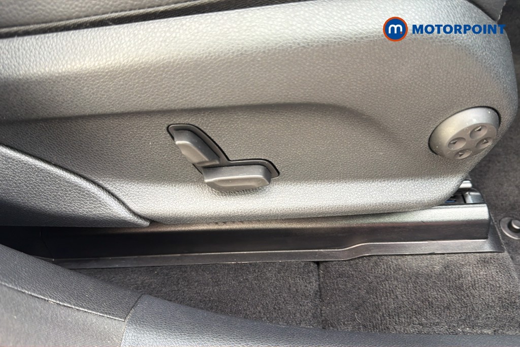 Mercedes-Benz GLC Amg Line Automatic Petrol SUV - Stock Number (1667257) - 21st supplementary image