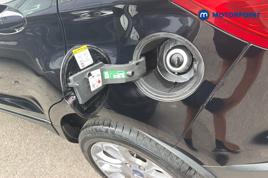 Ford Ecosport Titanium Automatic Petrol SUV - Stock Number (1667336) - 33rd supplementary image