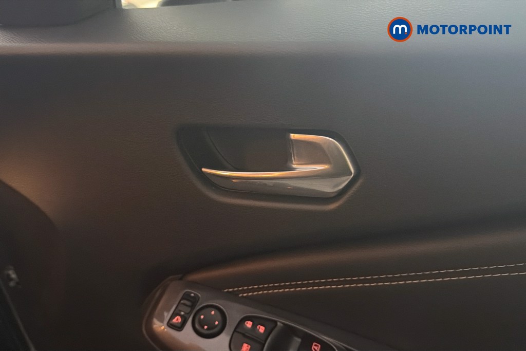Nissan Juke N-Connecta Manual Petrol SUV - Stock Number (1667438) - 19th supplementary image
