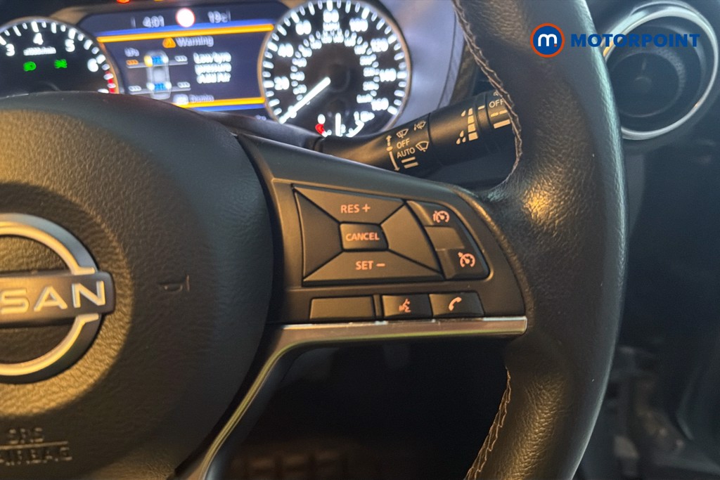Nissan Juke N-Connecta Manual Petrol SUV - Stock Number (1667438) - 27th supplementary image