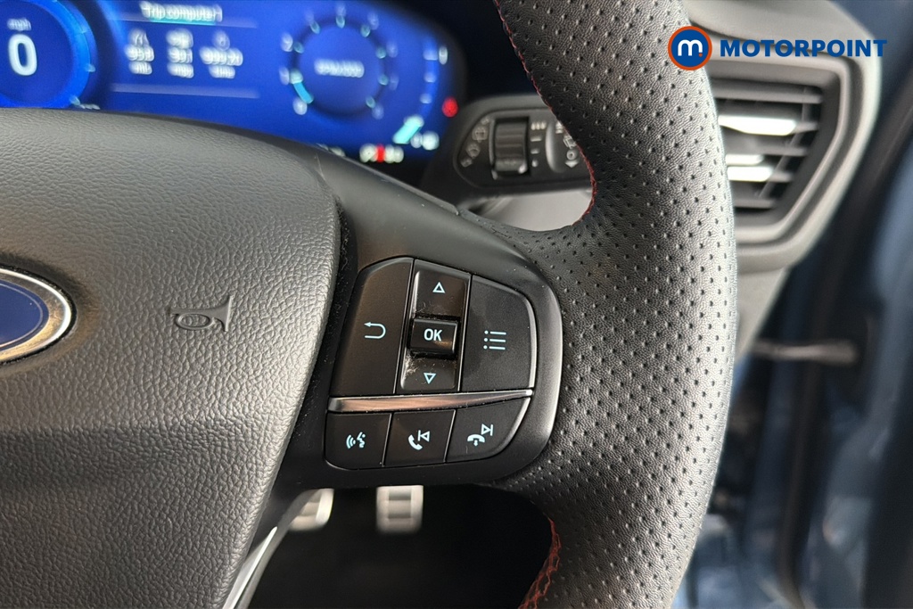 Ford Focus St-Line Vignale Manual Petrol Hatchback - Stock Number (1667537) - 3rd supplementary image