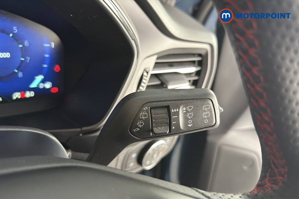Ford Focus St-Line Vignale Manual Petrol Hatchback - Stock Number (1667537) - 6th supplementary image