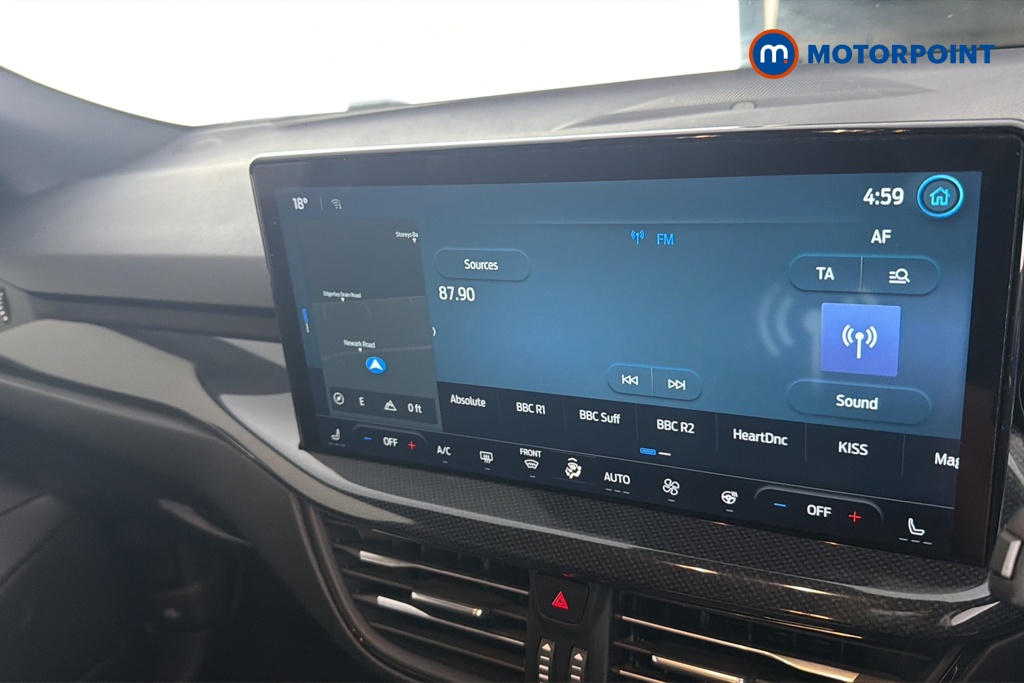 Ford Focus St-Line Vignale Manual Petrol Hatchback - Stock Number (1667537) - 8th supplementary image
