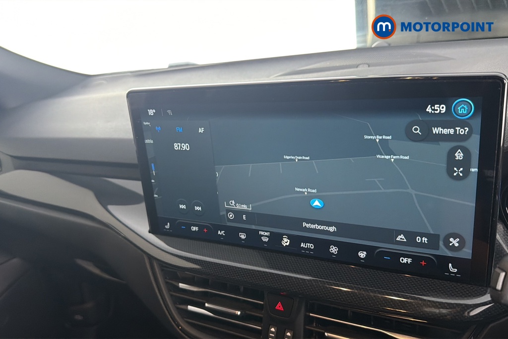 Ford Focus St-Line Vignale Manual Petrol Hatchback - Stock Number (1667537) - 9th supplementary image