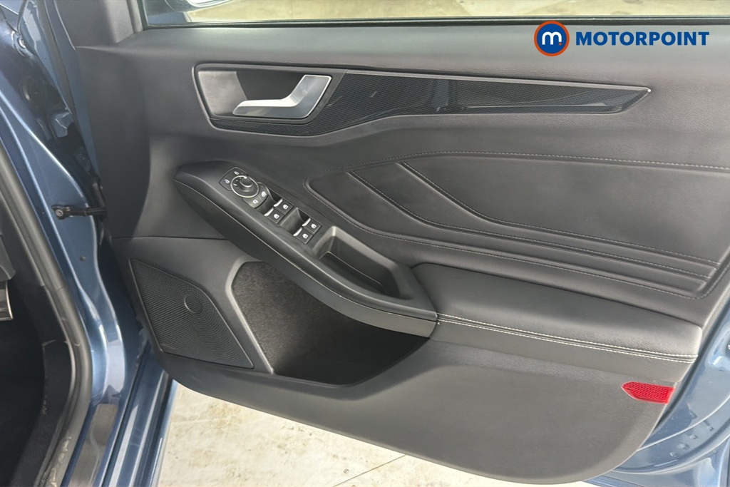 Ford Focus St-Line Vignale Manual Petrol Hatchback - Stock Number (1667537) - 18th supplementary image