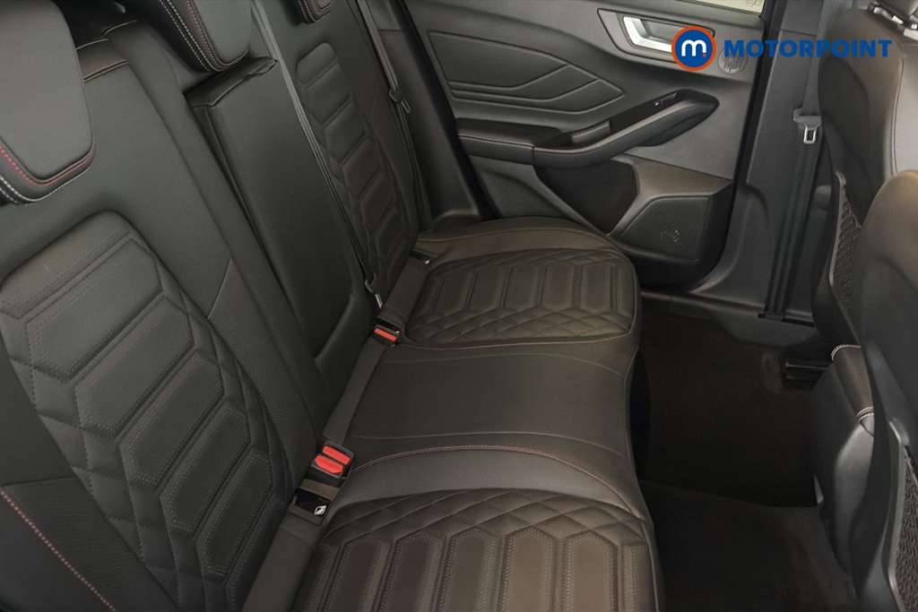 Ford Focus St-Line Vignale Manual Petrol Hatchback - Stock Number (1667537) - 25th supplementary image