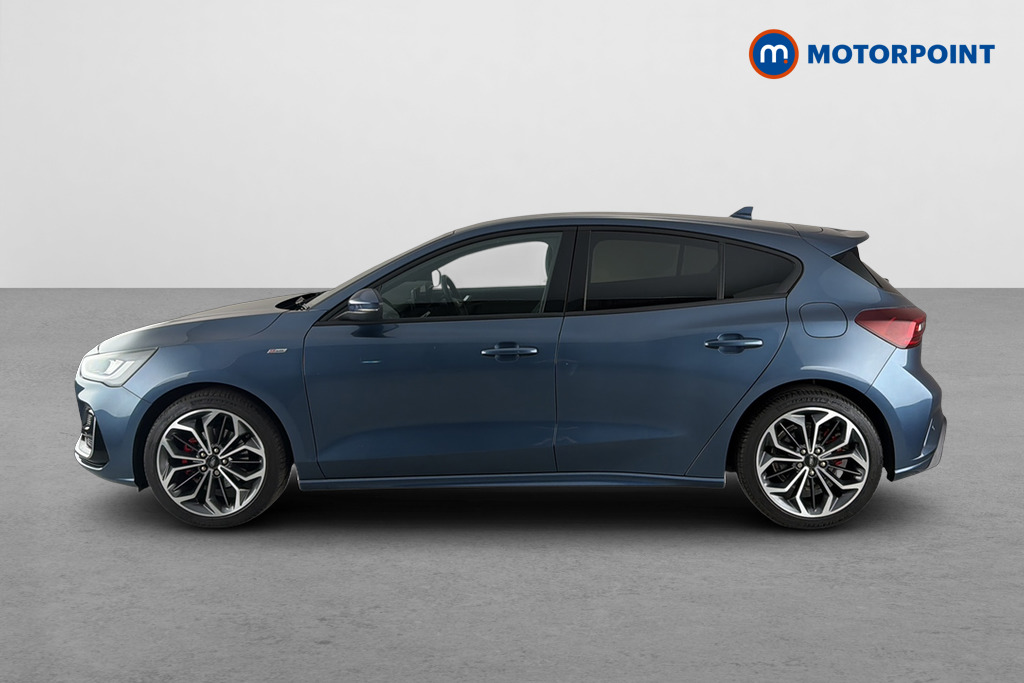 Ford Focus St-Line Vignale Manual Petrol Hatchback - Stock Number (1667537) - Drivers side