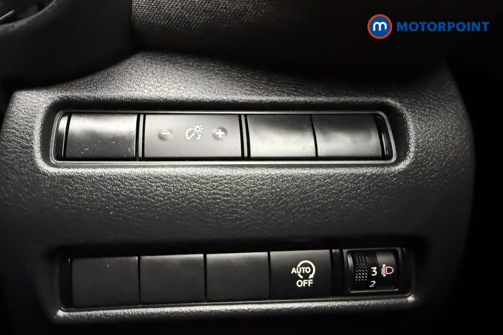 Nissan Juke Acenta Premium Automatic Petrol SUV - Stock Number (1667591) - 16th supplementary image