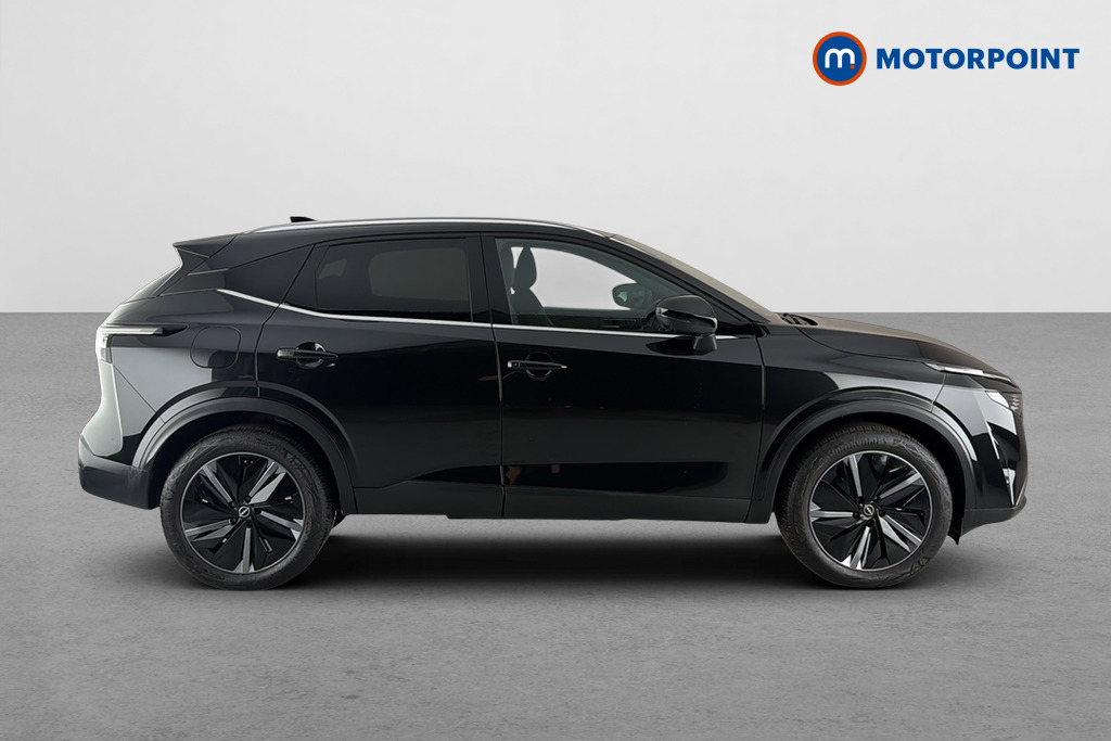 Nissan Qashqai Tekna Automatic Petrol SUV - Stock Number (1667676) - Passenger side