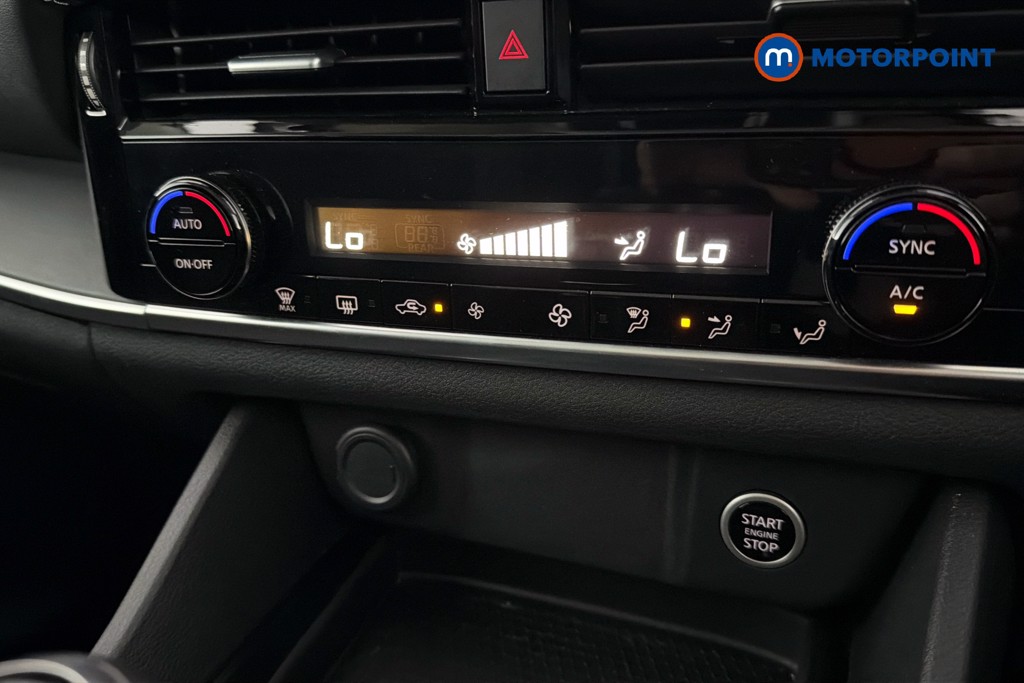 Nissan Qashqai Acenta Premium Manual Petrol SUV - Stock Number (1668224) - 12th supplementary image