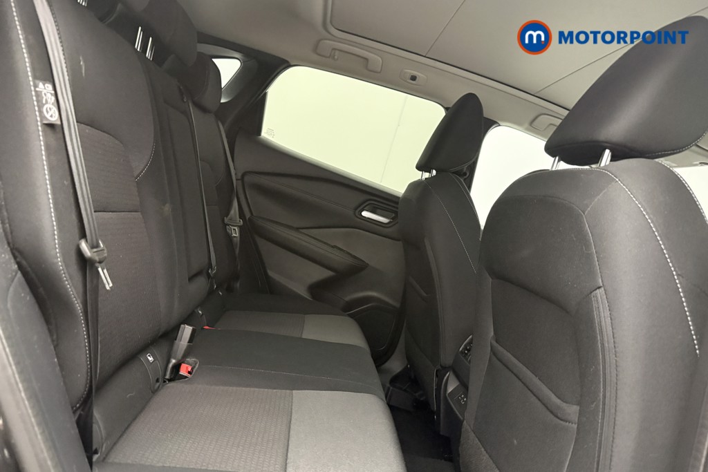 Nissan Qashqai N-Connecta Automatic Petrol SUV - Stock Number (1668240) - 9th supplementary image