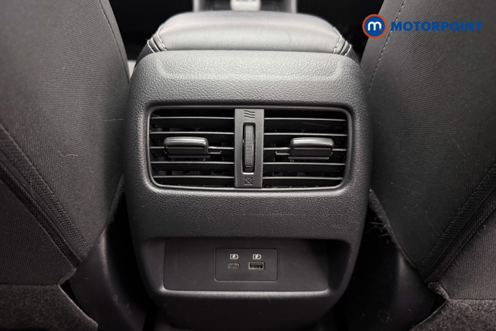Nissan Qashqai N-Connecta Automatic Petrol SUV - Stock Number (1668240) - 21st supplementary image